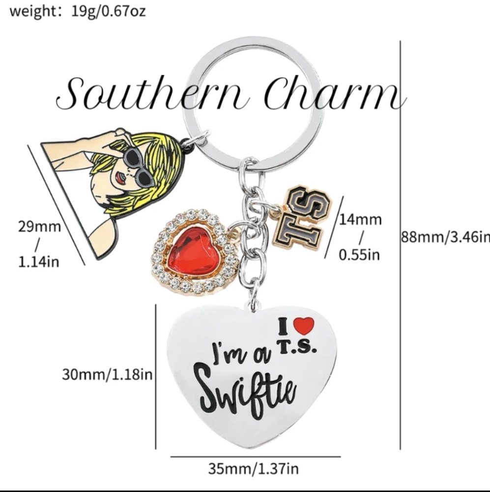 🆕 Adorable Taylor Swift Keychain - Picture 2 of 5